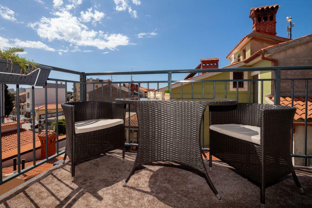 Luxury Apartment With Private Rooftop Terrace Pula Exterior foto