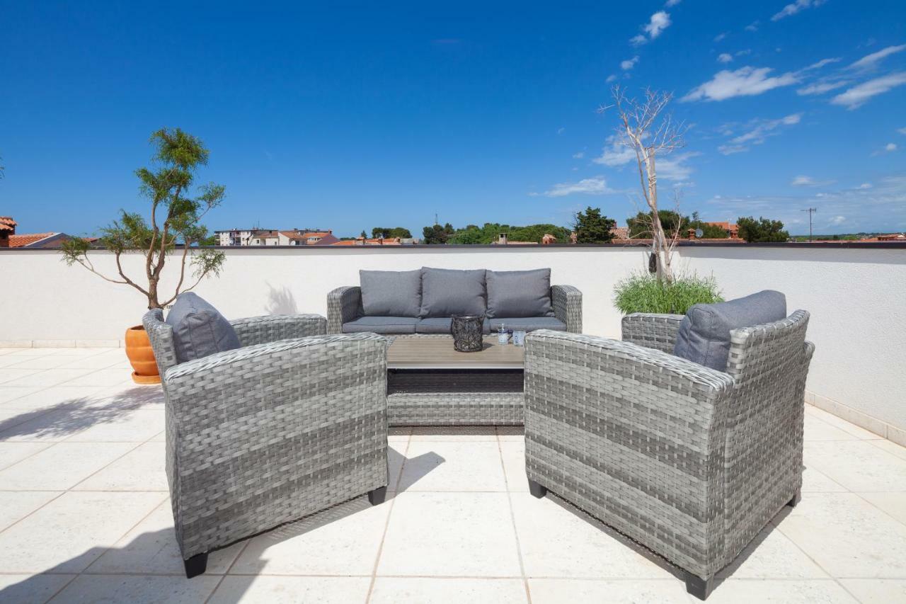 Luxury Apartment With Private Rooftop Terrace Pula Exterior foto