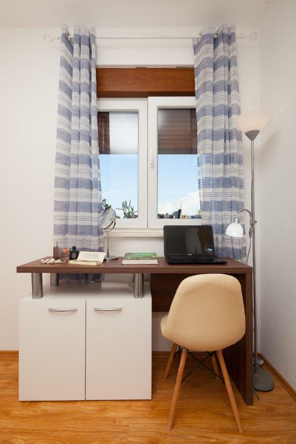 Luxury Apartment With Private Rooftop Terrace Pula Exterior foto