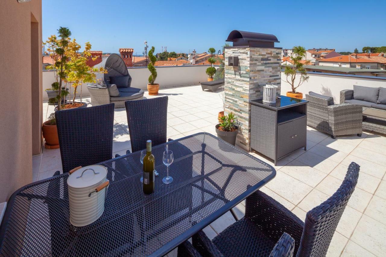 Luxury Apartment With Private Rooftop Terrace Pula Exterior foto