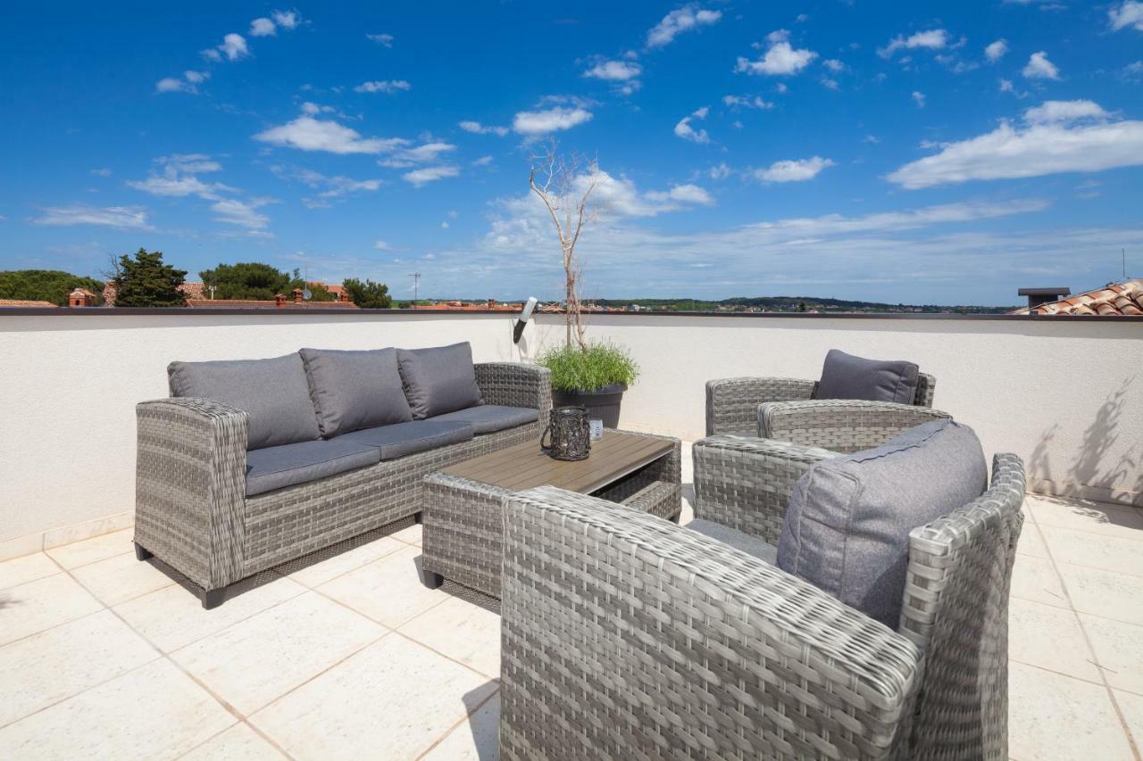 Luxury Apartment With Private Rooftop Terrace Pula Exterior foto