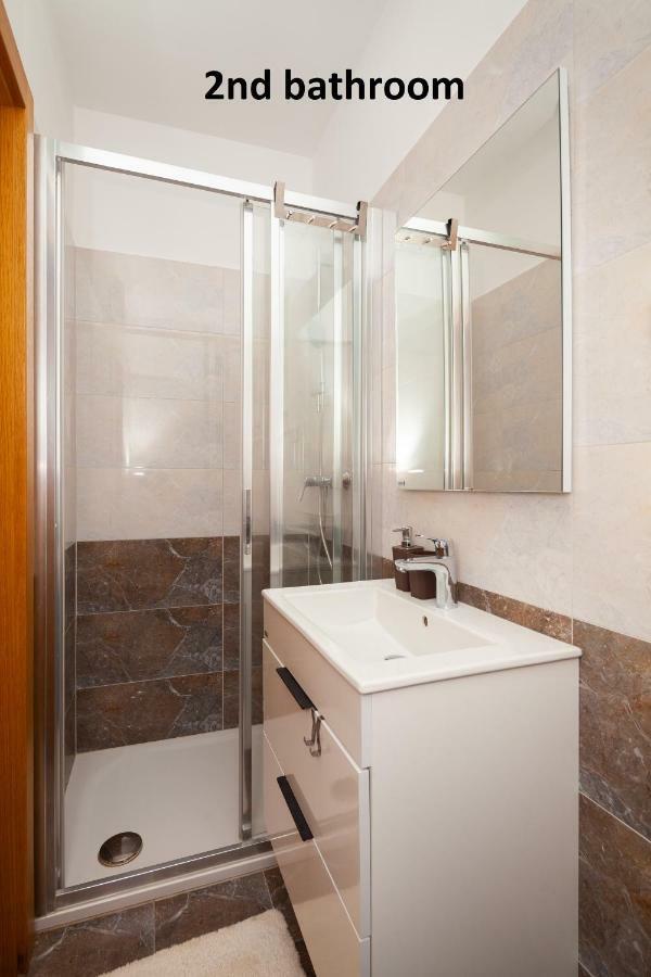 Luxury Apartment With Private Rooftop Terrace Pula Exterior foto
